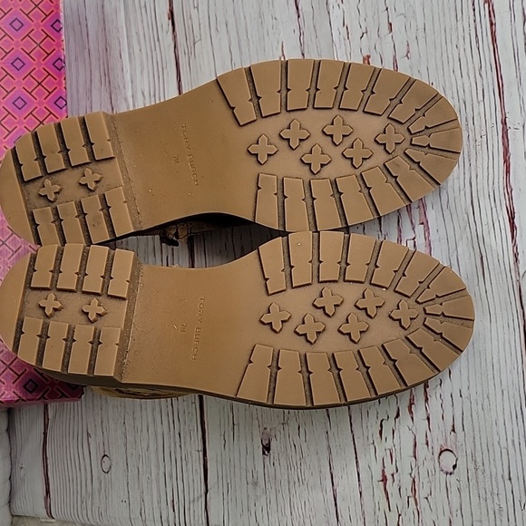 Tory Burch Miller Lug Sole Suede Bootie Size 7 - Picture 7 of 8